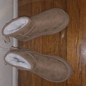 Juicy Couture Brown Booties